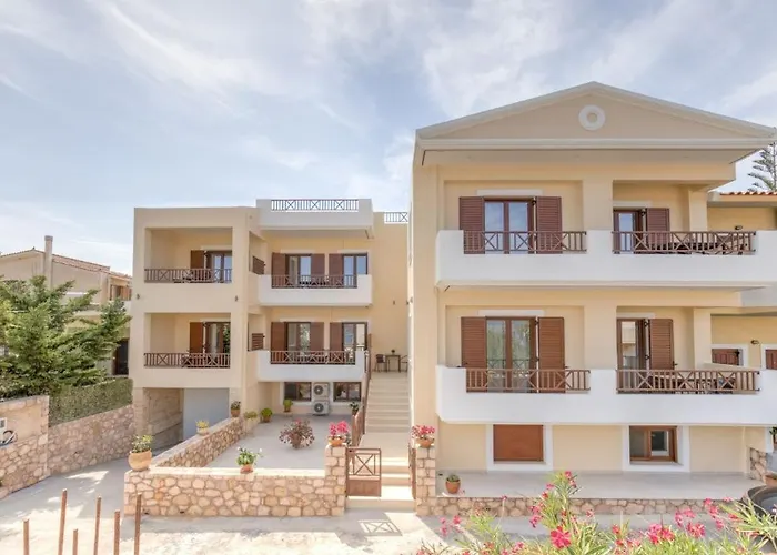 Aloustina شقة أركانجيلوس