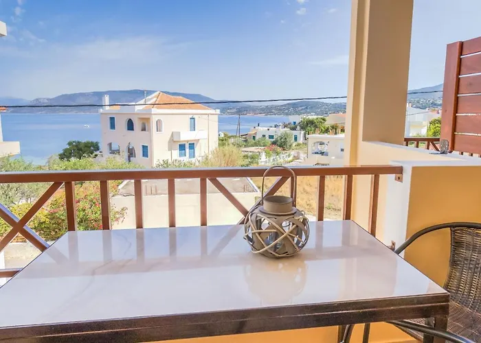 Apartamento Aloustina